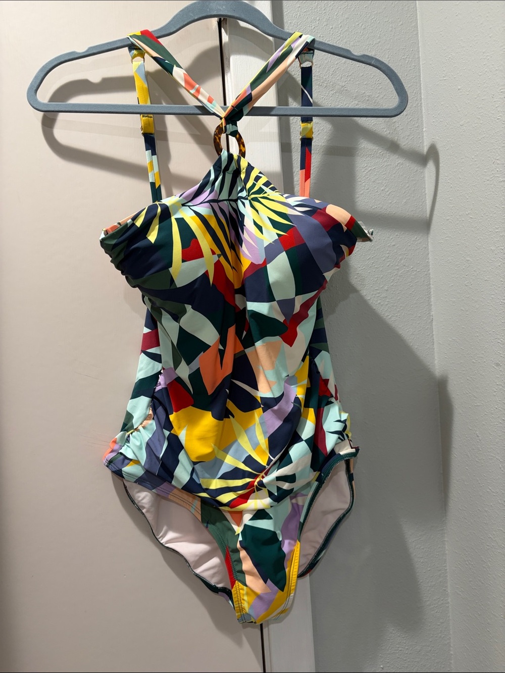 Jantzen Tropical Multi-Color One-Shoulder One-Piece Swimsuit - Picture 3 of 7
